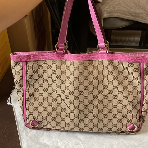 Sold❤️Authentic Gucci Tote - Picture 3 of 17